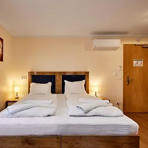 Hotell Isha, Frankfurt am Main